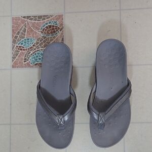 Gently Used VIONIC Podiatrist Designed Gray Flip Flops